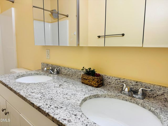 407 Walker Avenue, Graham, NC 27253