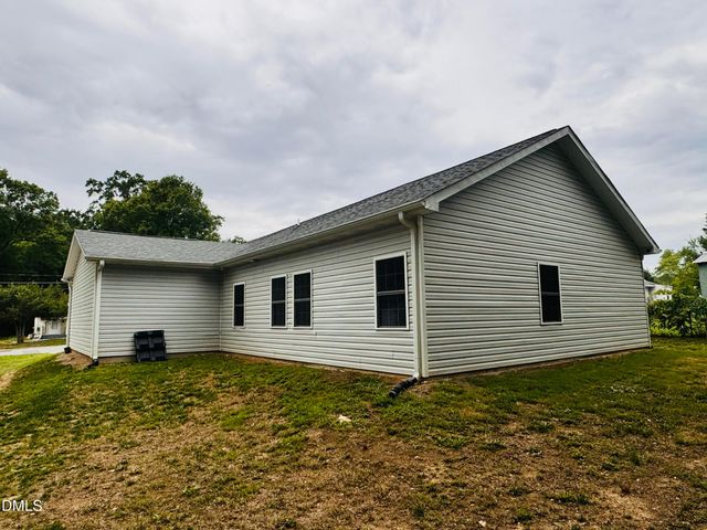 407 Walker Avenue, Graham, NC 27253