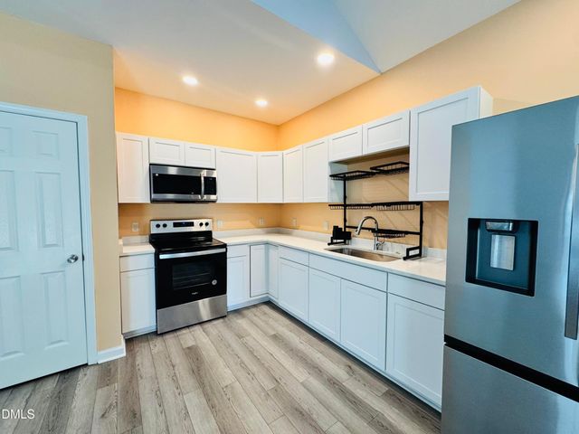 407 Walker Avenue, Graham, NC 27253