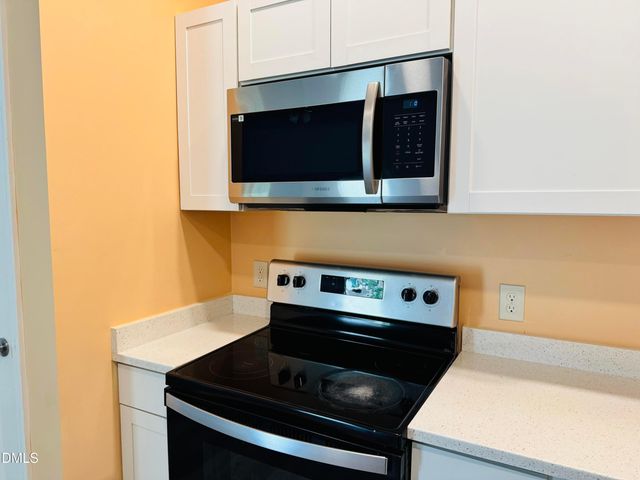 407 Walker Avenue, Graham, NC 27253
