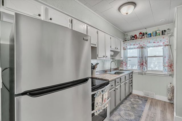 4410 14th Street, Rock Island, IL 61201