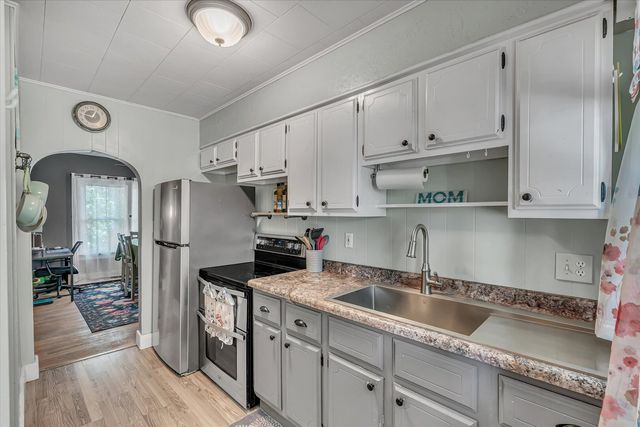 4410 14th Street, Rock Island, IL 61201