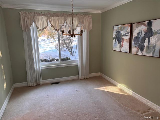 1805 Hickory Bark Lane, Bloomfield Hills, MI 48304