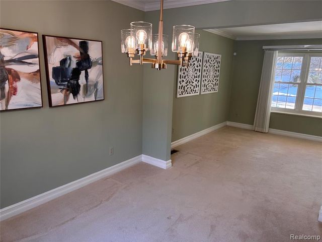 1805 Hickory Bark Lane, Bloomfield Hills, MI 48304