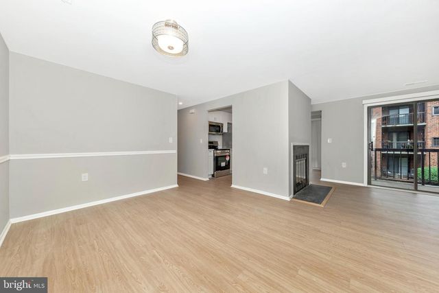 18131 CHALET DR #24-202, Germantown, MD 20874