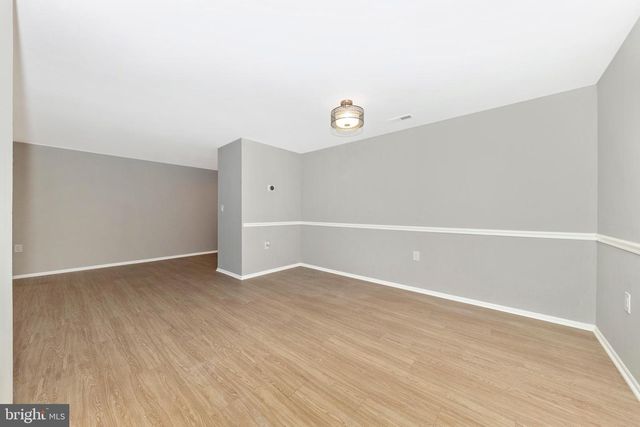 18131 CHALET DR #24-202, Germantown, MD 20874