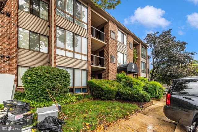 18131 CHALET DR #24-202, Germantown, MD 20874