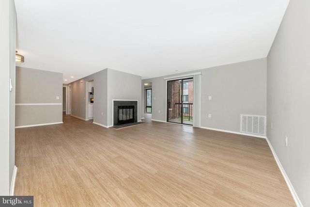 18131 CHALET DR #24-202, Germantown, MD 20874