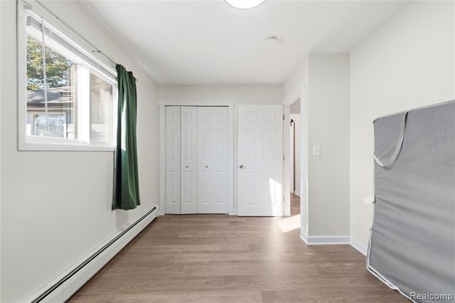 3575 Knollview Avenue, West Bloomfield, MI 48324