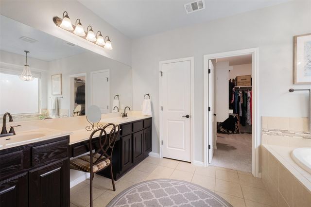 611 Irvin DR, San Marcos, TX 78666