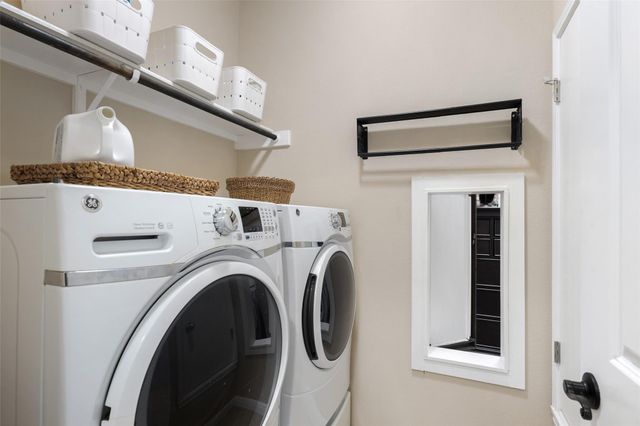 611 Irvin DR, San Marcos, TX 78666