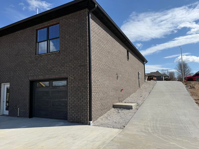 181 Central Park Avenue, Berea, KY 40403