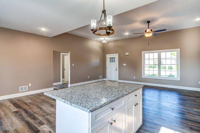 181 Central Park Avenue, Berea, KY 40403
