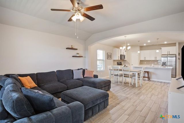 5737 St Charles Drive, Belton, TX 76513