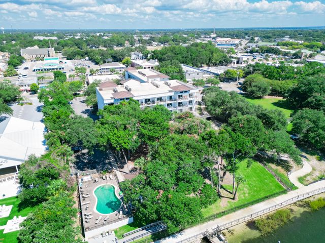 113 SE Brooks Street UNIT 204, Fort Walton Beach, FL 32548