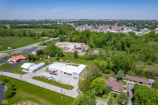 190 E Willard Avenue, Rushville, IN 46173