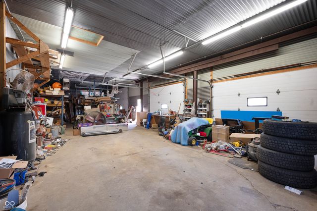 190 E Willard Avenue, Rushville, IN 46173