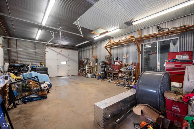 190 E Willard Avenue, Rushville, IN 46173