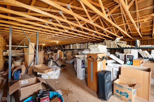 190 E Willard Avenue, Rushville, IN 46173