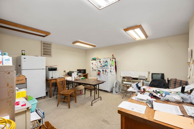 190 E Willard Avenue, Rushville, IN 46173