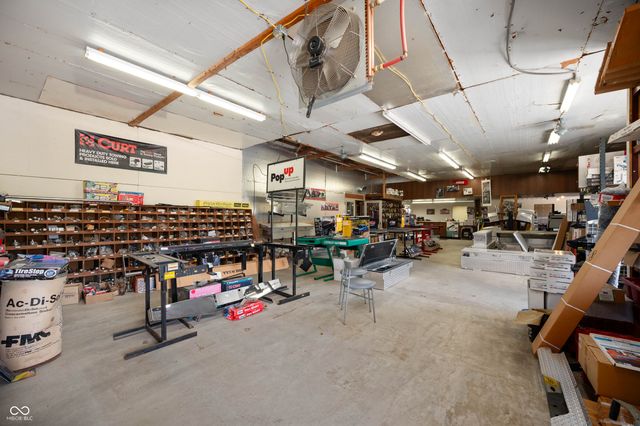 190 E Willard Avenue, Rushville, IN 46173