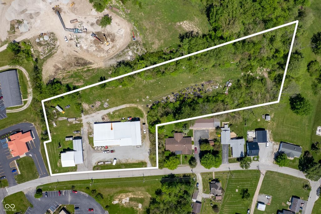 190 E Willard Avenue, Rushville, IN 46173