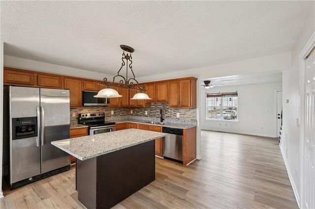 38 Middleton Court, Cartersville, GA 30120