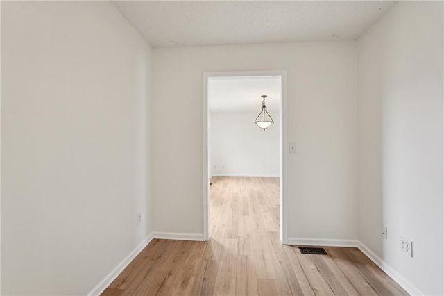 38 Middleton Court, Cartersville, GA 30120