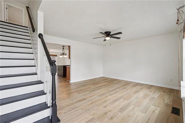 38 Middleton Court, Cartersville, GA 30120