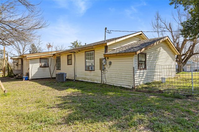 11281 Highway 150, Shepherd, TX 77371