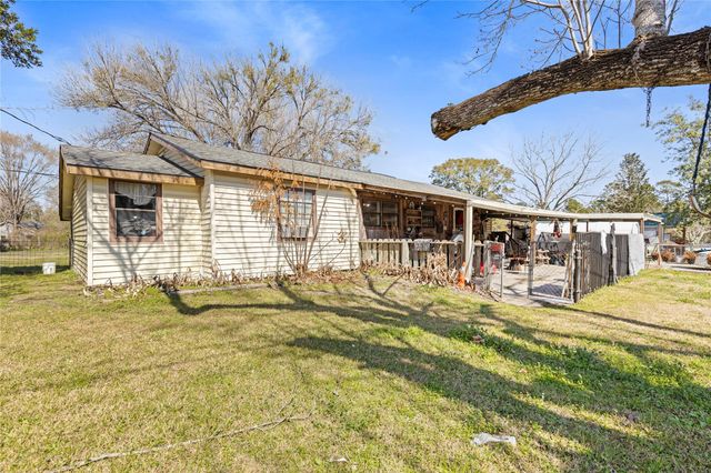 11281 Highway 150, Shepherd, TX 77371