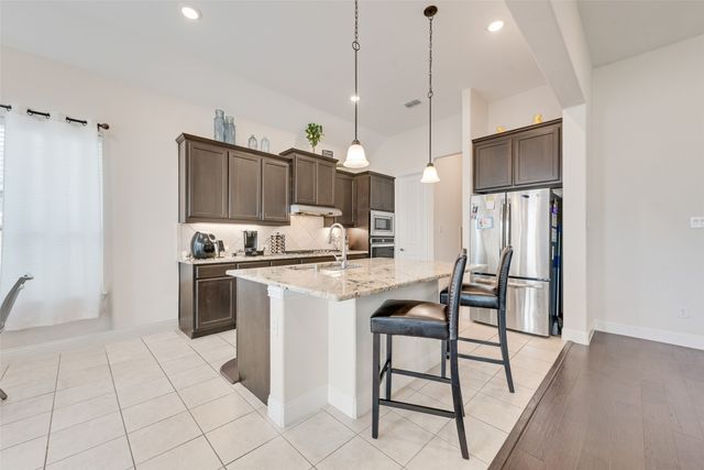 2610 Fawn Valley Avenue, Midlothian, TX 76065