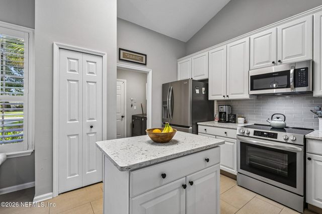 1908 FOX GLOVE Lane, Fleming Island, FL 32003