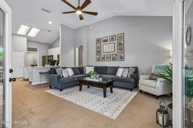 1908 FOX GLOVE Lane, Fleming Island, FL 32003