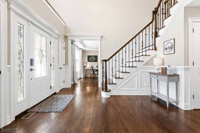 24 Claire Dr, Bridgewater Twp., NJ 08807
