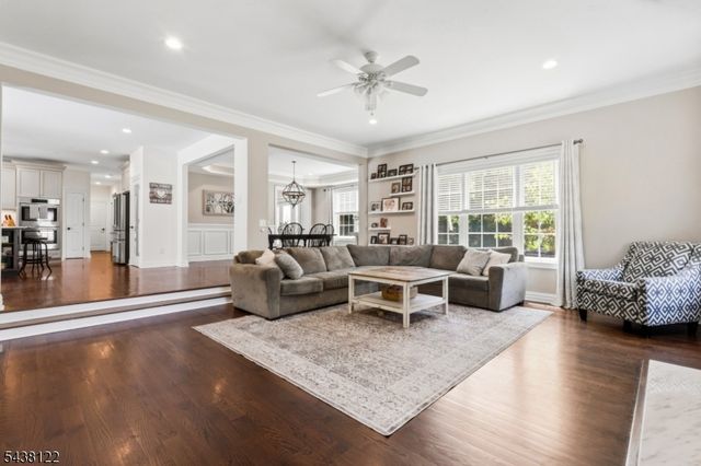 24 Claire Dr, Bridgewater Twp., NJ 08807