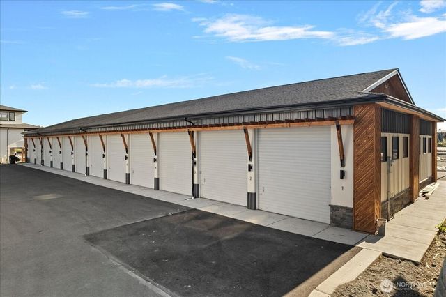 120 Skipping Stone Loop, Lynden, WA 98264