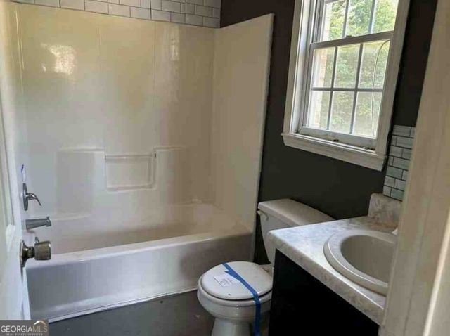 65 FAYE KIGHT Circle, Hartwell, GA 30643
