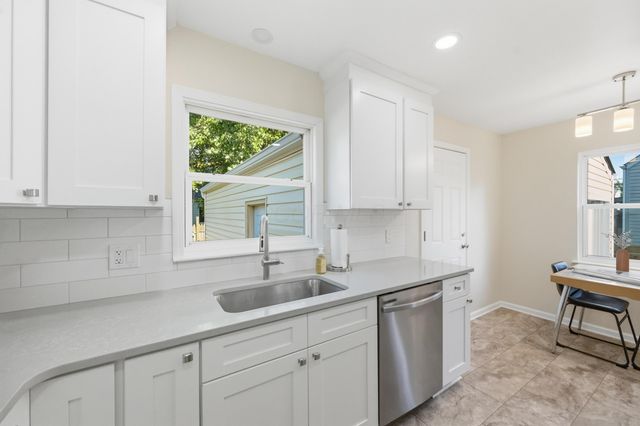 3196 Hamilton Avenue, Columbus, OH 43224