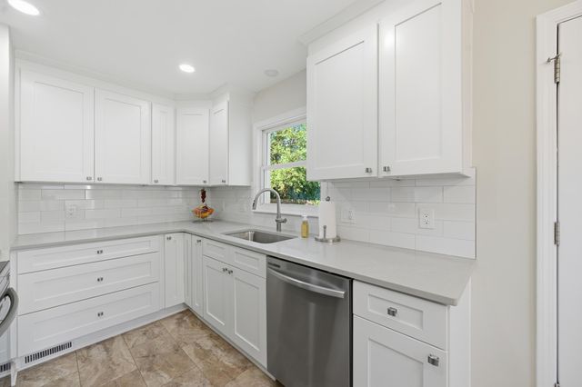 3196 Hamilton Avenue, Columbus, OH 43224