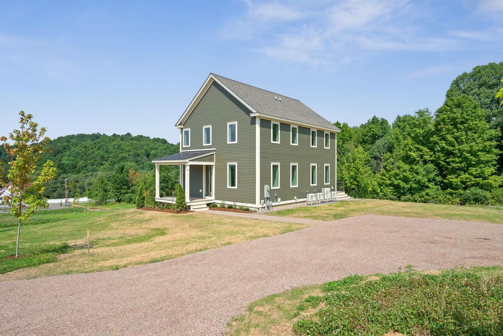 99 Tractor Road, Hinesburg, VT 05461