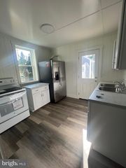 2 DRYTOWN RD #A, Holtwood, PA 17532