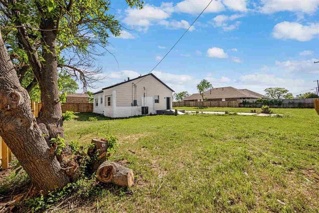 1301 SW Tennessee Ave, Lawton, OK 73501