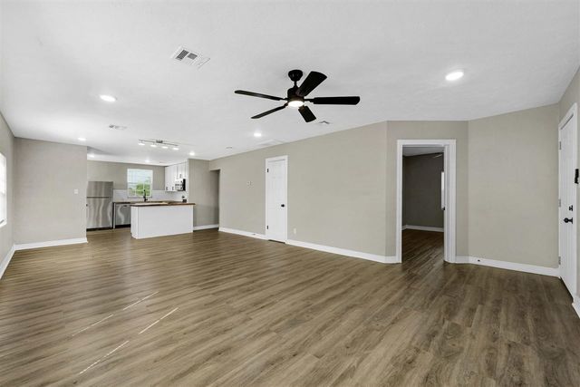 1301 SW Tennessee Ave, Lawton, OK 73501