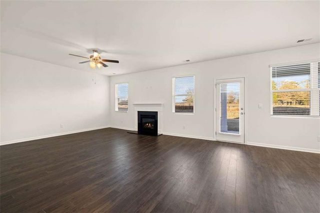 294 Friendship Oak Way, Hampton, GA 30228