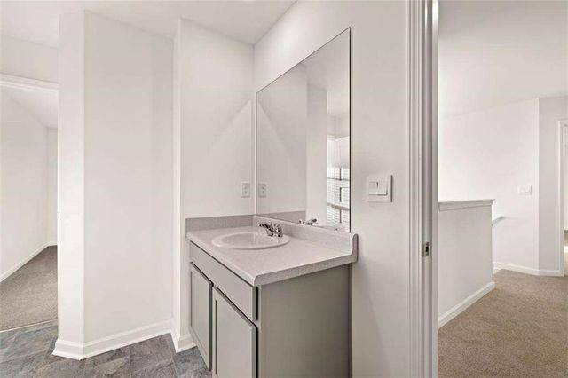 294 Friendship Oak Way, Hampton, GA 30228