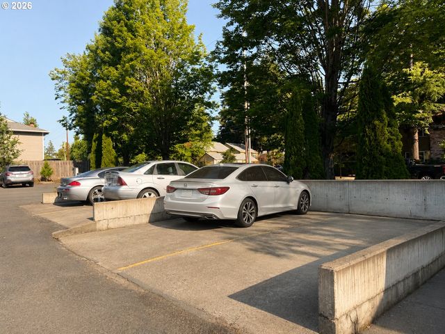 13320 Sw ALLEN Blvd 205, Beaverton, OR 97005