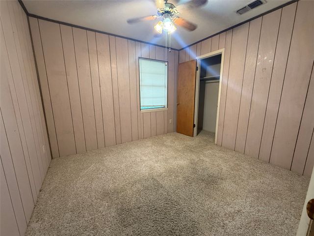 2402 W 5th Avenue, Corsicana, TX 75110