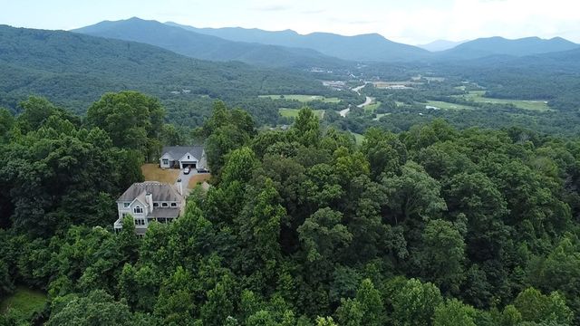 27 Harris Ridge Road, Young Harris, GA 30582