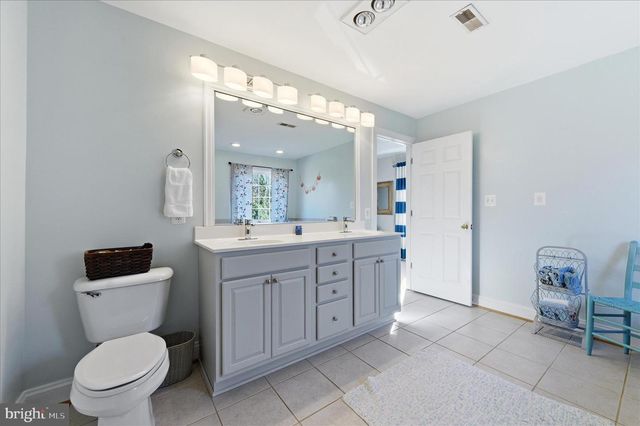 117 HERMITAGE BLVD, Berryville, VA 22611